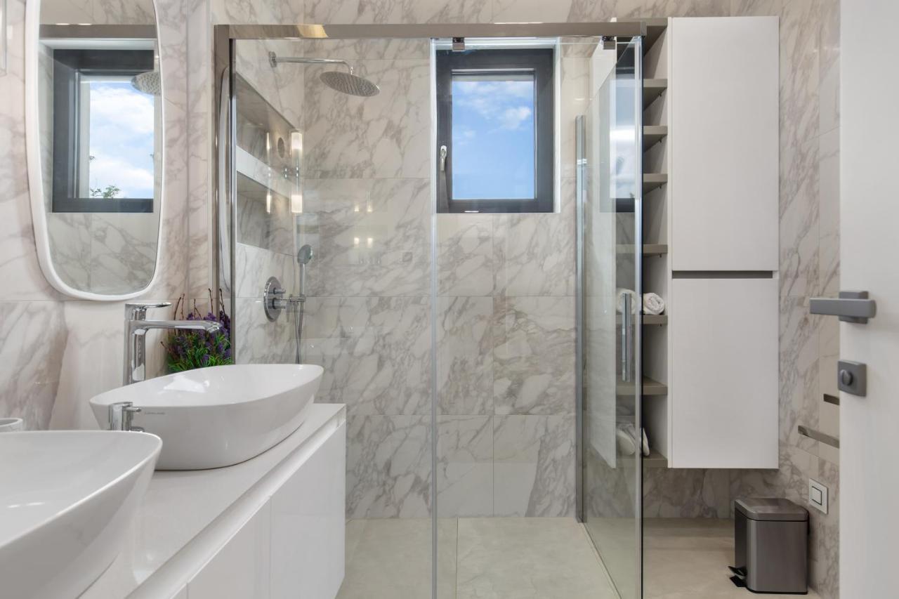 Luxury Apartment Iris Adriatica ***** Opatija Dış mekan fotoğraf